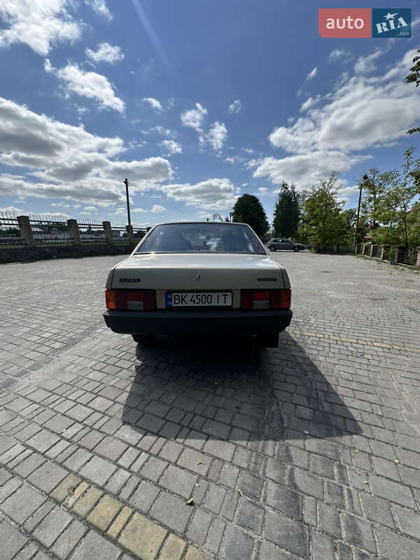 Седан ВАЗ / Lada 21099 2009 в Владимирце