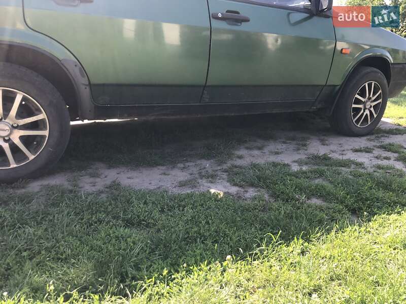 Седан ВАЗ / Lada 21099 2001 в Черкассах фото 9 Седан ВАЗ / Lada 21099 2001 в Черкассах