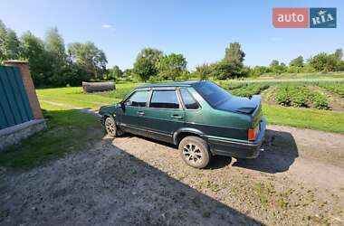 Седан ВАЗ / Lada 21099 2004 в Хороле