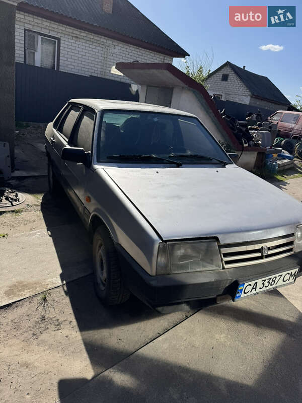 Седан ВАЗ / Lada 21099 1995 в Черкасах