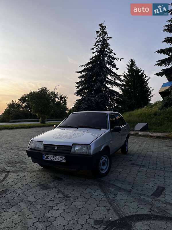 Седан ВАЗ 21099 2003 в 