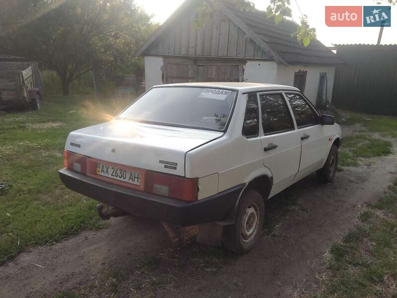 ВАЗ 21099