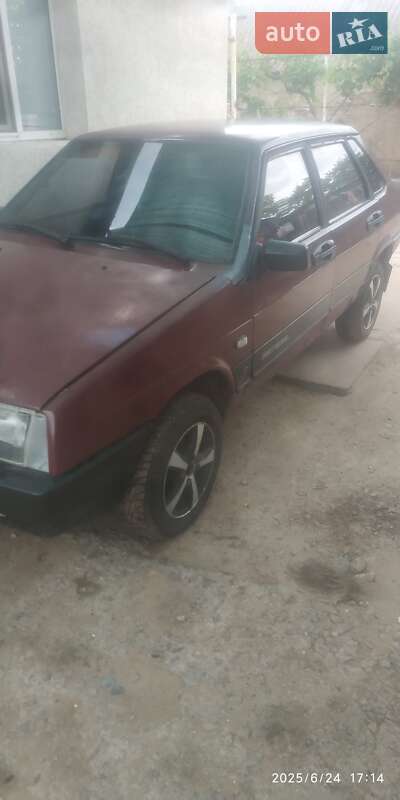 Седан ВАЗ / Lada 21099 1995 в Снигиревке фото 4 Седан ВАЗ / Lada 21099 1995 в Снигиревке