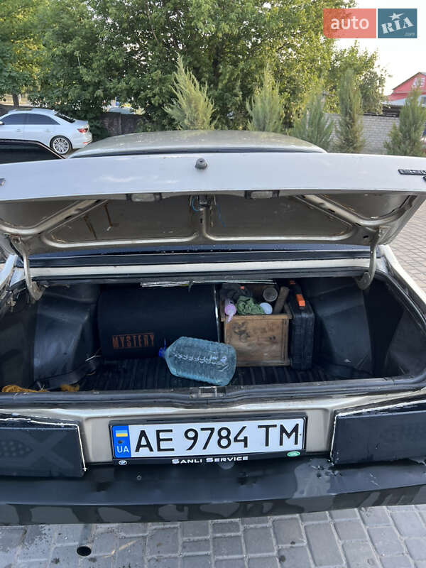 Седан ВАЗ / Lada 21099 1998 в Дніпрі
