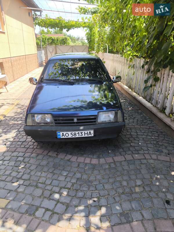 Седан ВАЗ / Lada 21099 2005 в Ужгороді