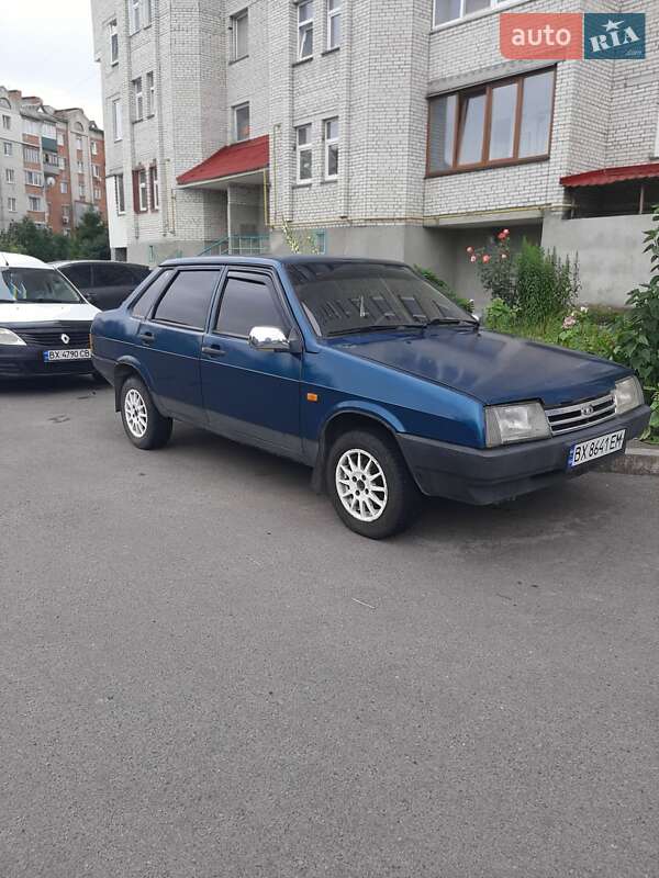 Седан ВАЗ / Lada 21099 1999 в Хмельницком
