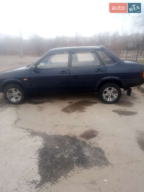 Седан ВАЗ / Lada 21099 1992 в Чернигове