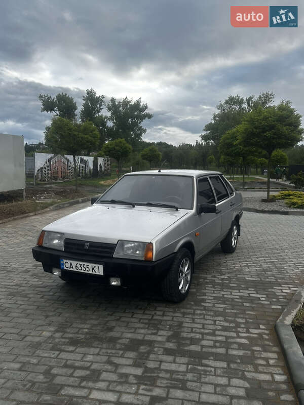 Седан ВАЗ / Lada 21099 2008 в Умани