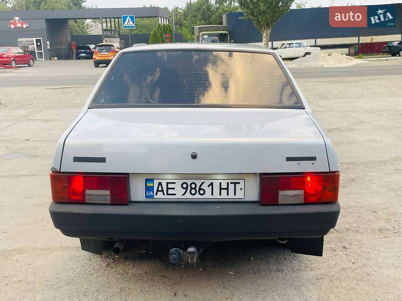 Седан ВАЗ / Lada 21099 2005 в Новомосковске