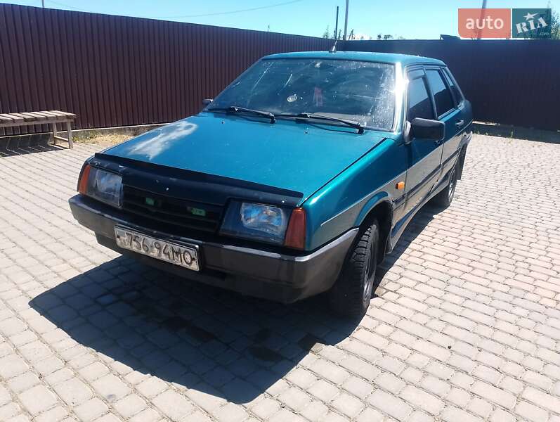 ВАЗ / Lada 21099 2000