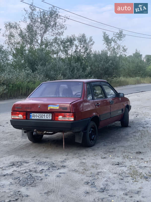 Седан ВАЗ / Lada 21099 1997 в Киеве
