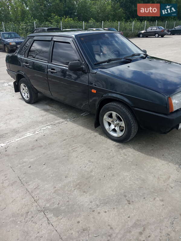 Седан ВАЗ / Lada 21099 2006 в Валках