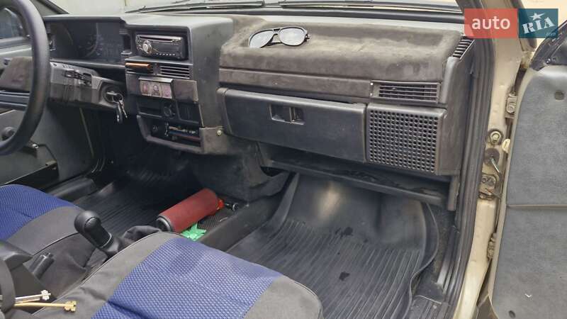 Седан ВАЗ / Lada 21099 1998 в Одессе