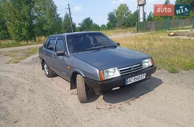 Седан ВАЗ 21099 2008 в Дубно