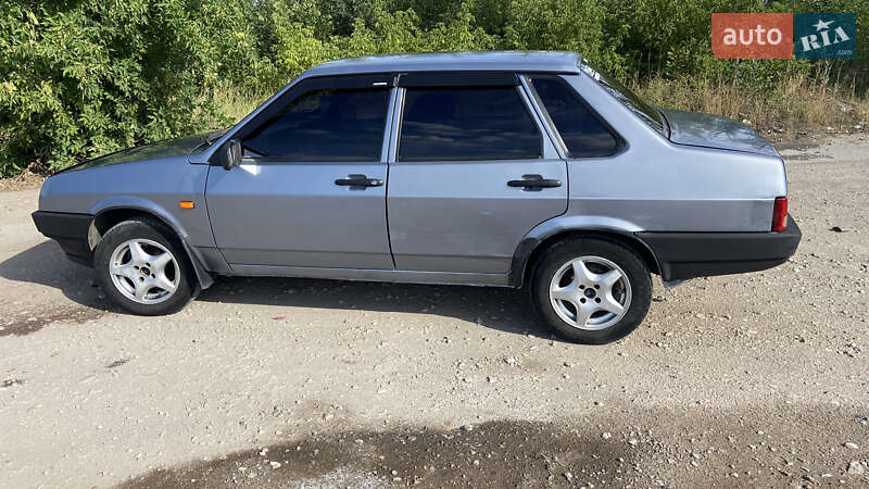 Седан ВАЗ / Lada 21099 2006 в Новомосковске