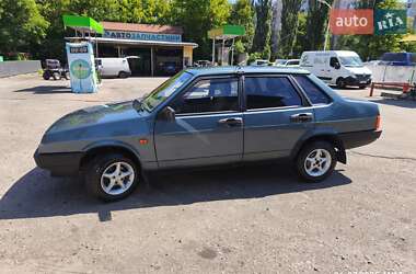 Седан ВАЗ 21099 2001 в 