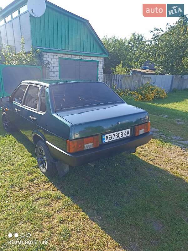 Седан ВАЗ / Lada 21099 2002 в Києві