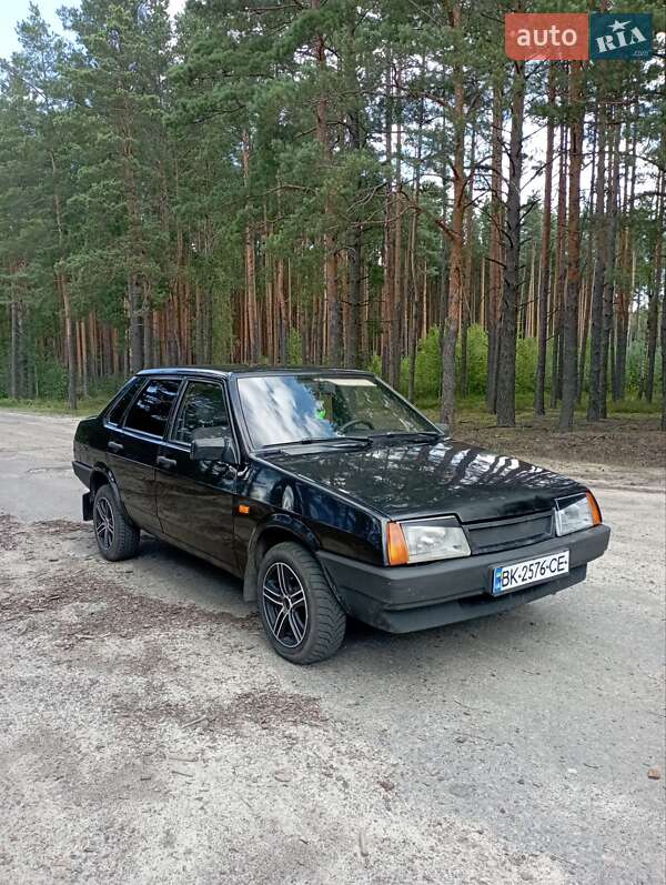 Седан ВАЗ / Lada 21099 2008 в Дубровиці