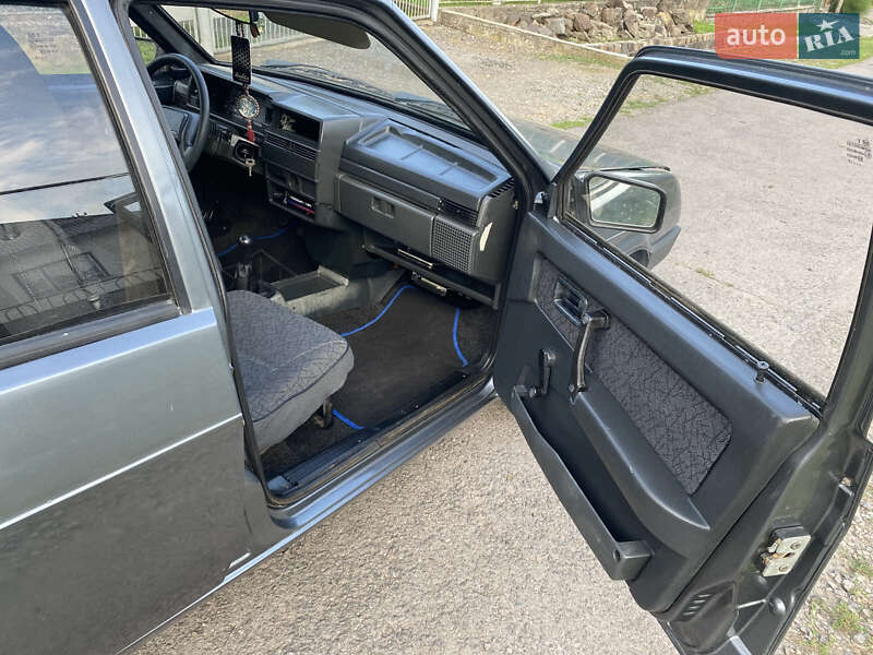 Седан ВАЗ / Lada 21099 2005 в Ужгороде