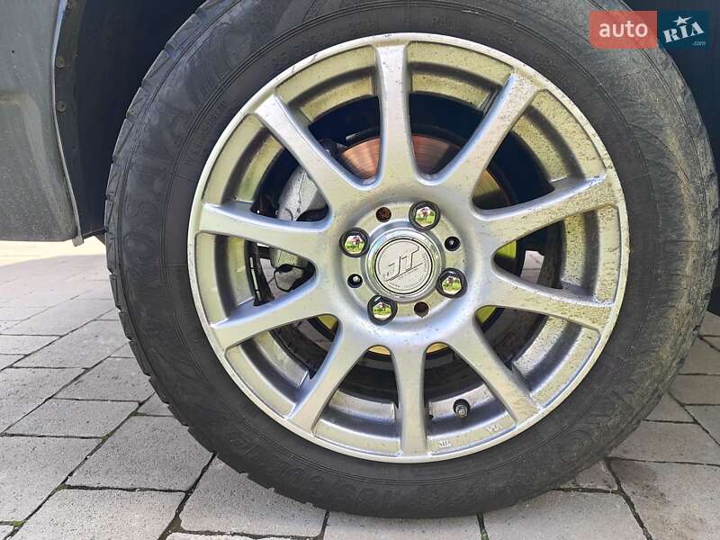 Седан ВАЗ / Lada 21099 2004 в Славуте