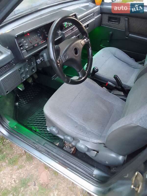 Седан ВАЗ / Lada 21099 2006 в Мукачево