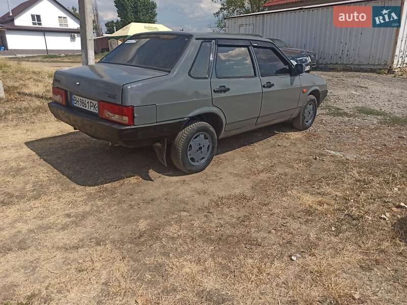 Седан ВАЗ / Lada 21099 1992 в Червонознаменке
