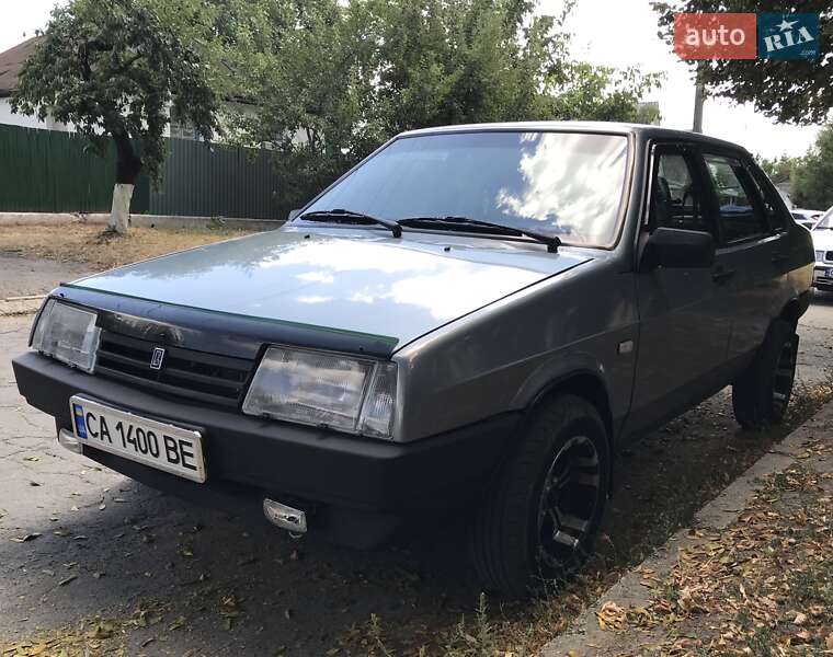 Седан ВАЗ / Lada 21099 2003 в Звенигородці