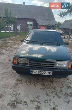 Седан ВАЗ 21099 2003 в Дубровиці
