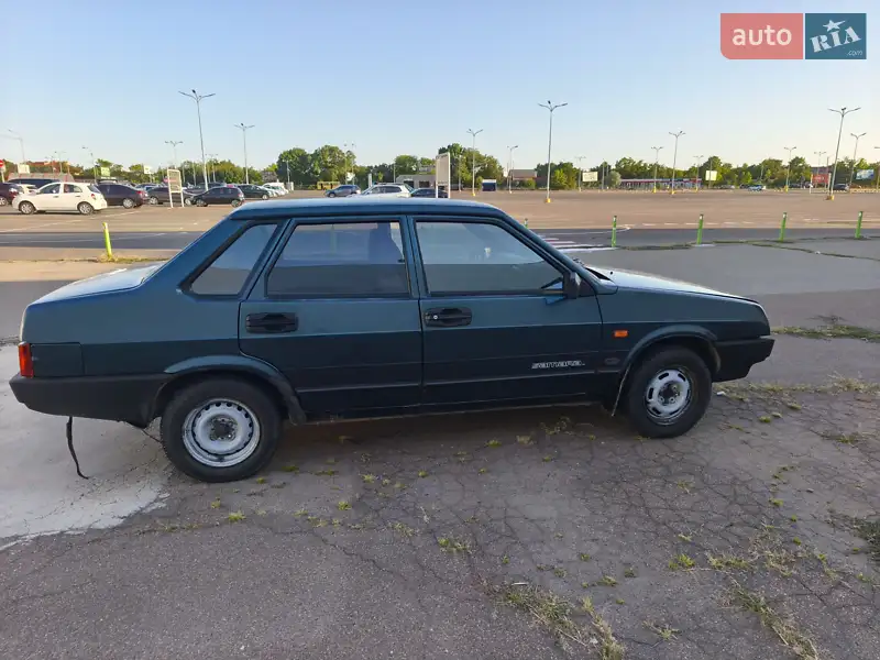 ВАЗ / Lada 21099