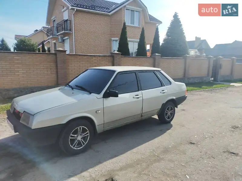 ВАЗ / Lada 21099