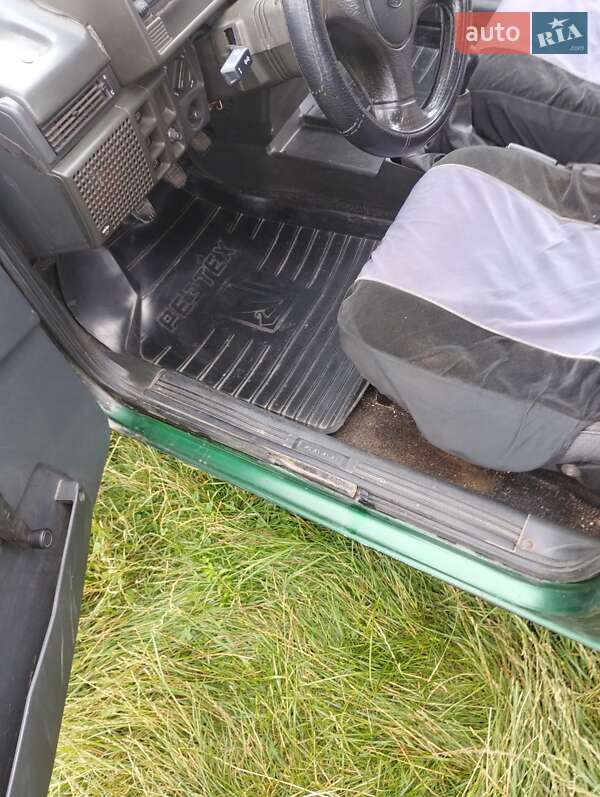 Седан ВАЗ / Lada 21099 1999 в Буске