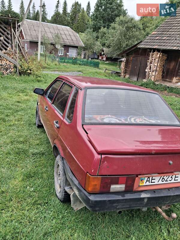 Седан ВАЗ / Lada 21099 1992 в Сколе