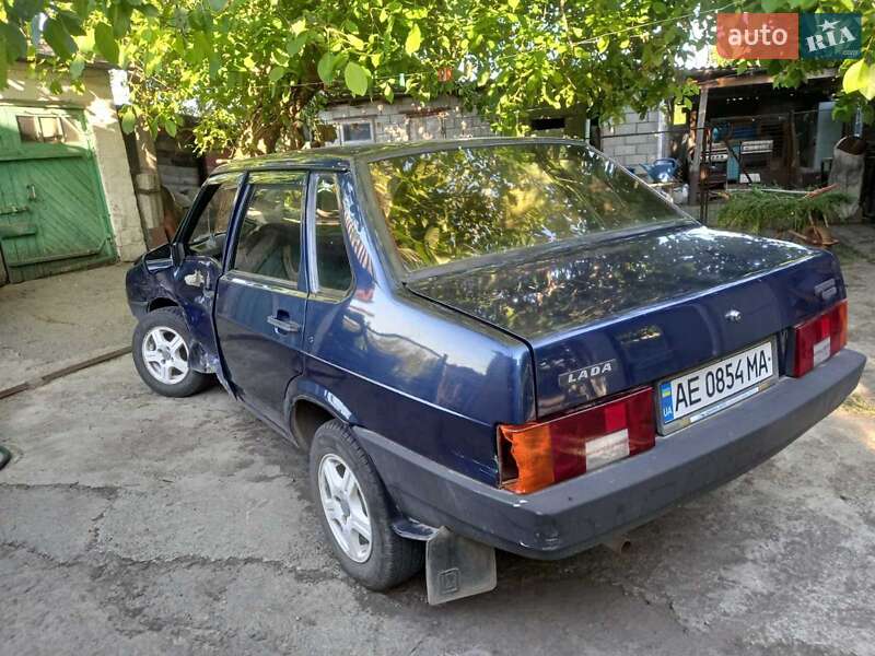 Седан ВАЗ / Lada 21099 2005 в Дніпрі