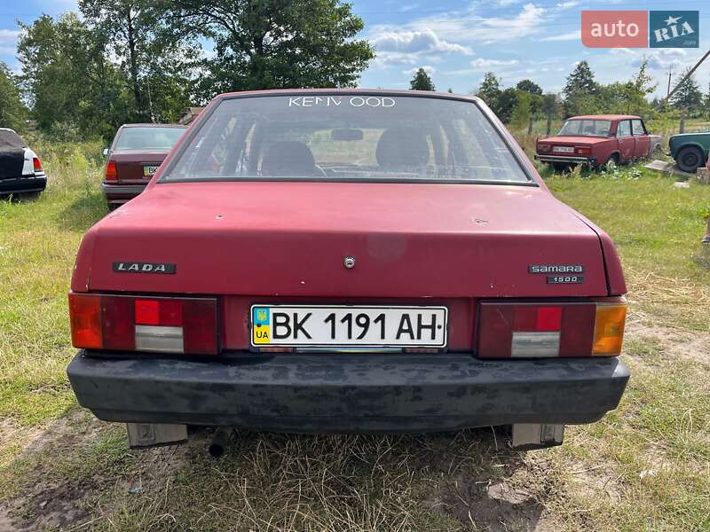 Хэтчбек ВАЗ / Lada 21099 1994 в Вараше