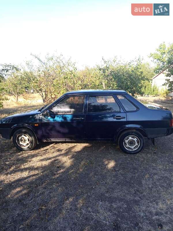 Седан ВАЗ / Lada 21099 1997 в Днепре