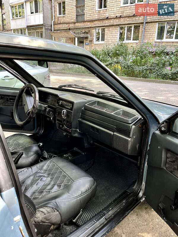 Седан ВАЗ / Lada 21099 2002 в Чернівцях