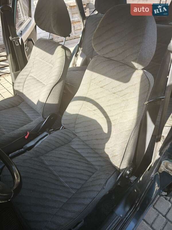 Седан ВАЗ / Lada 21099 2004 в Житомирі