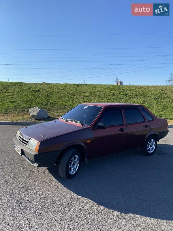 Седан ВАЗ / Lada 21099 1992 в Дніпрі