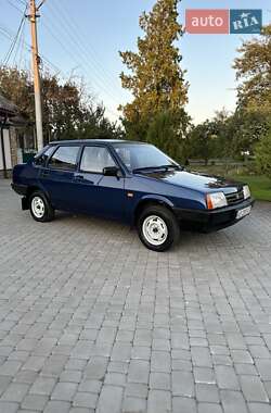 Седан ВАЗ 21099 2005 в 