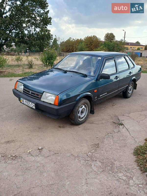 Седан ВАЗ / Lada 21099 2004 в Нікополі