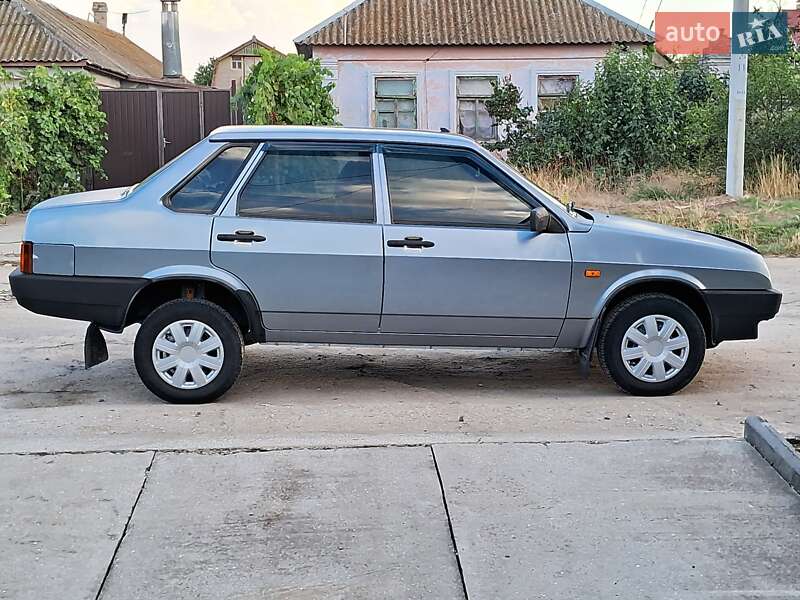 Седан ВАЗ / Lada 21099 2006 в Николаеве