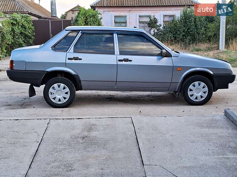 Седан ВАЗ / Lada 21099 2006 в Николаеве