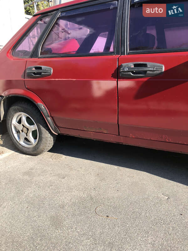 Седан ВАЗ / Lada 21099 1998 в Днепре