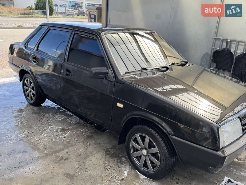 Седан ВАЗ / Lada 21099 2008 в Днепре
