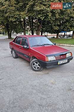 Седан ВАЗ 21099 1995 в Чемеровцах