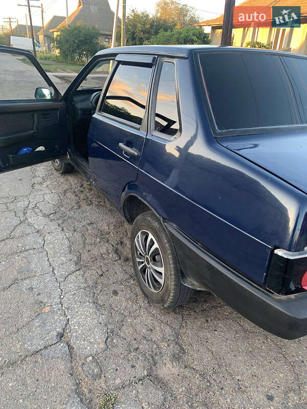 Седан ВАЗ / Lada 21099 2005 в Сарате фото 4 Седан ВАЗ / Lada 21099 2005 в Сарате