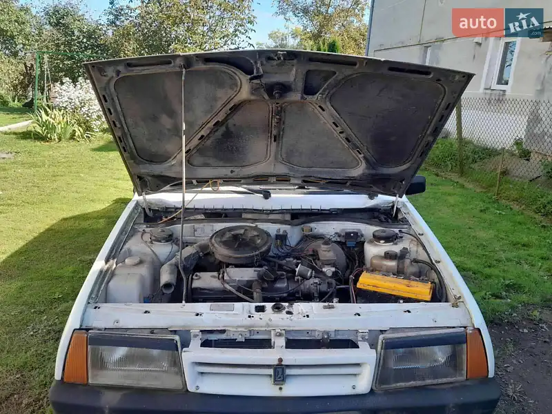 ВАЗ / Lada 21099