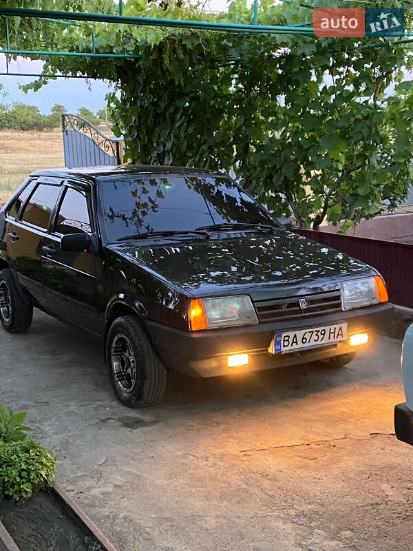 Седан ВАЗ / Lada 21099 2006 в Баштанке фото 3 Седан ВАЗ / Lada 21099 2006 в Баштанке