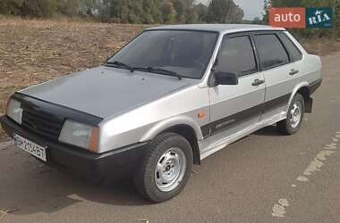 Седан ВАЗ 21099 2003 в Ромнах