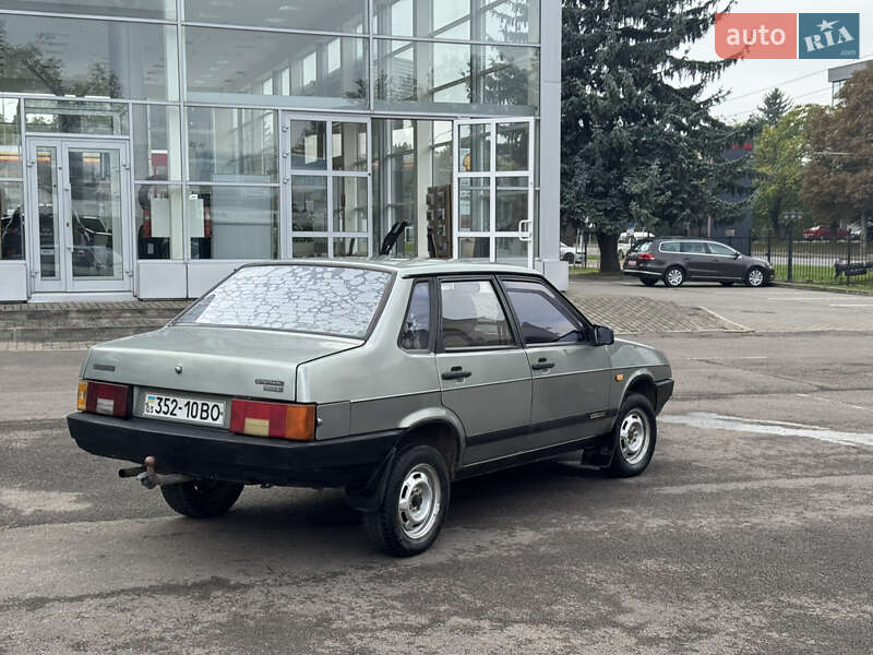 Седан ВАЗ / Lada 21099 1993 в Луцке фото 5 Седан ВАЗ / Lada 21099 1993 в Луцке